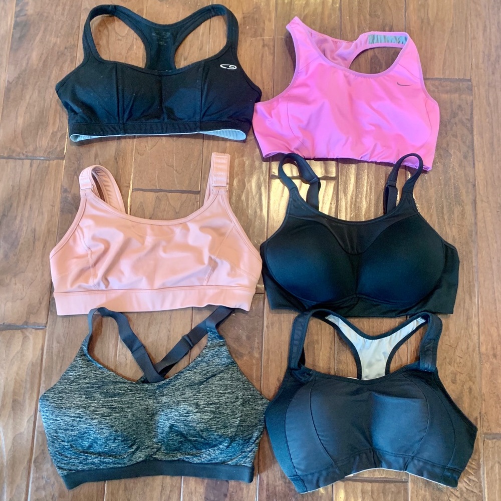 36D sports bra lot